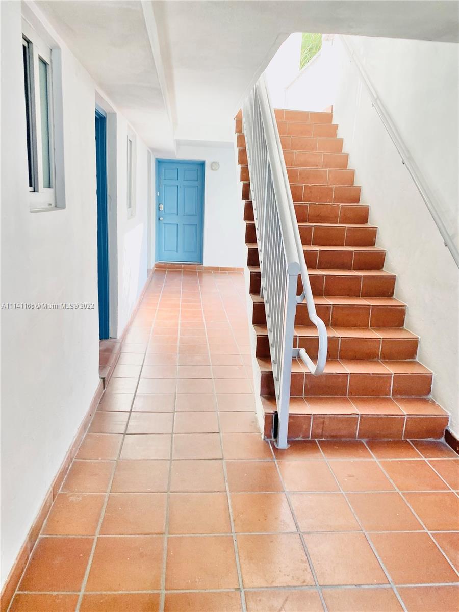 KEY BISCAYNE VI CONDO - Residential Lease