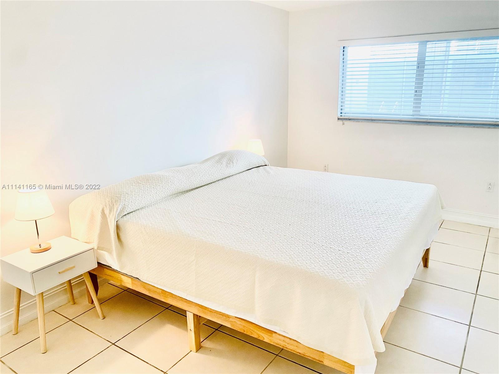 KEY BISCAYNE VI CONDO - Residential Lease