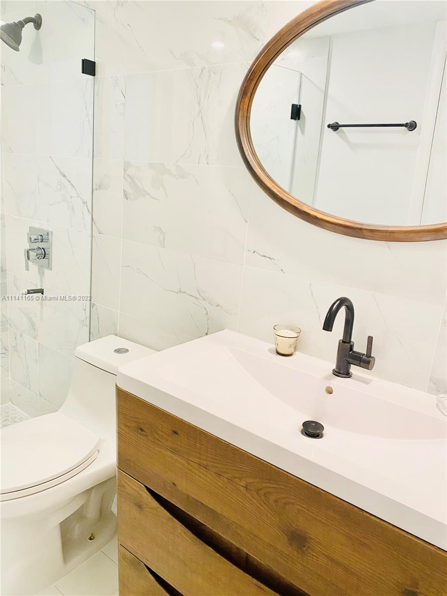KEY BISCAYNE VI CONDO - Residential Lease