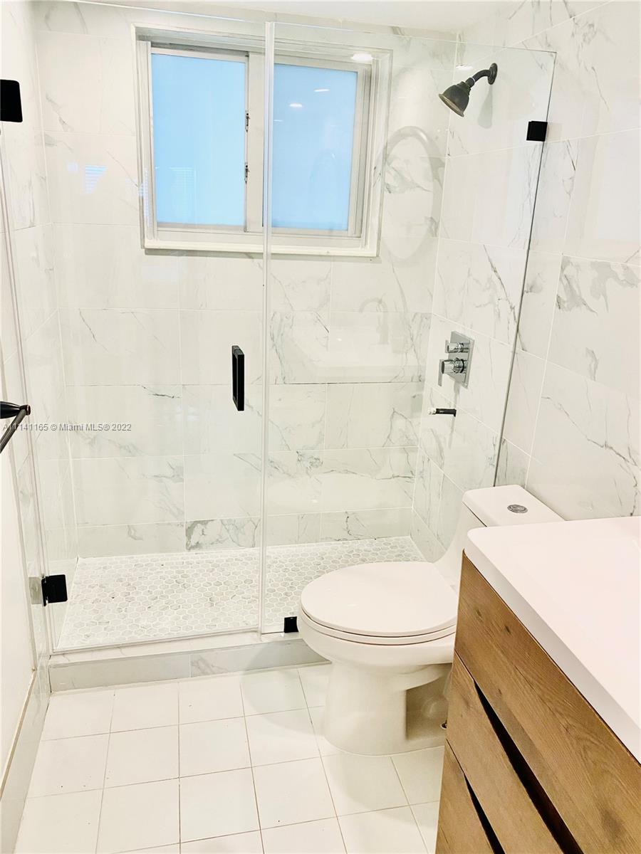 KEY BISCAYNE VI CONDO - Residential Lease