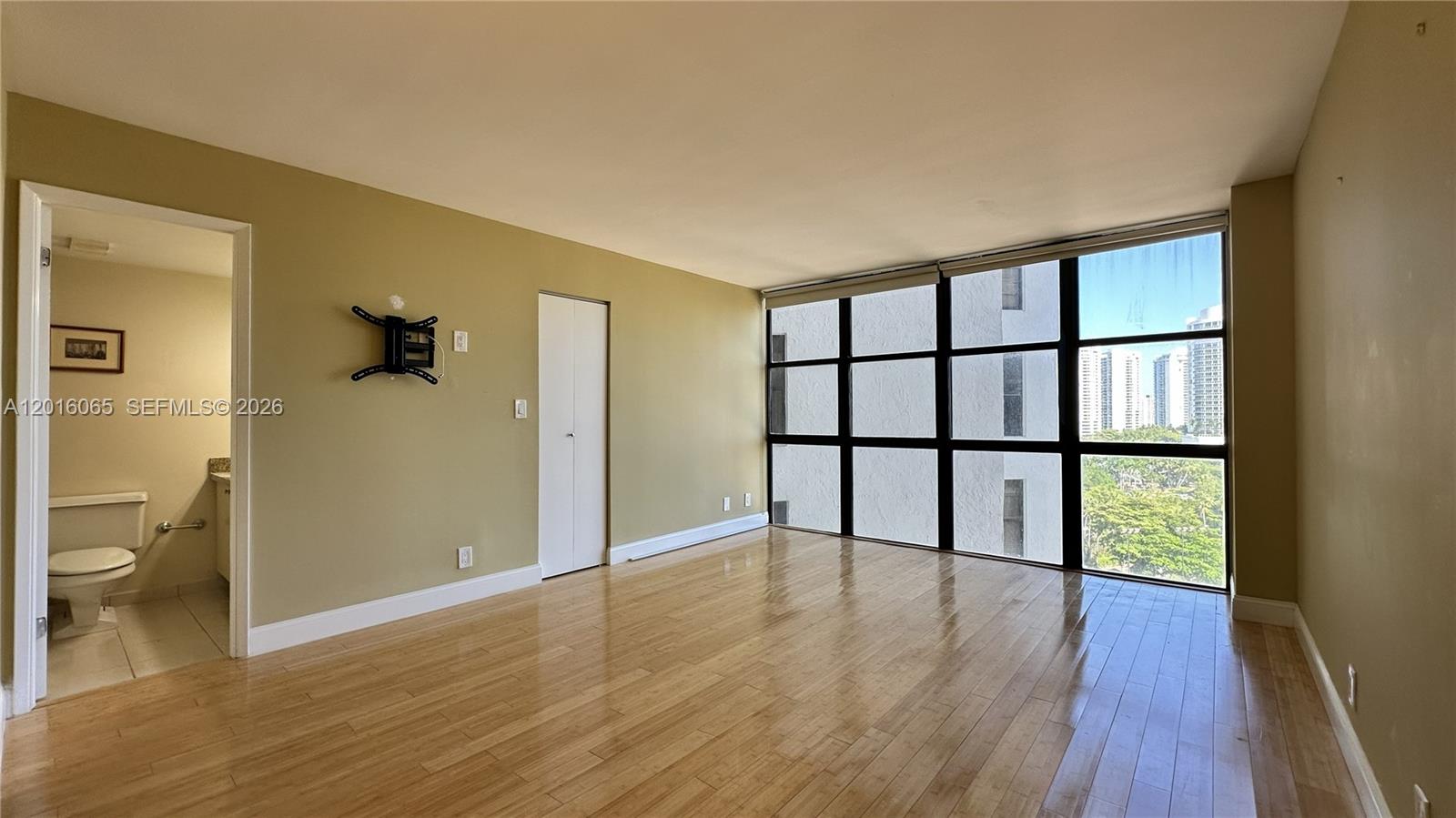 TOWER AT BISCAYNE COVE CO - Residential