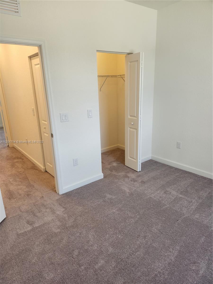 VIA VENTURA NEIGHBORHOOD - Residential Lease