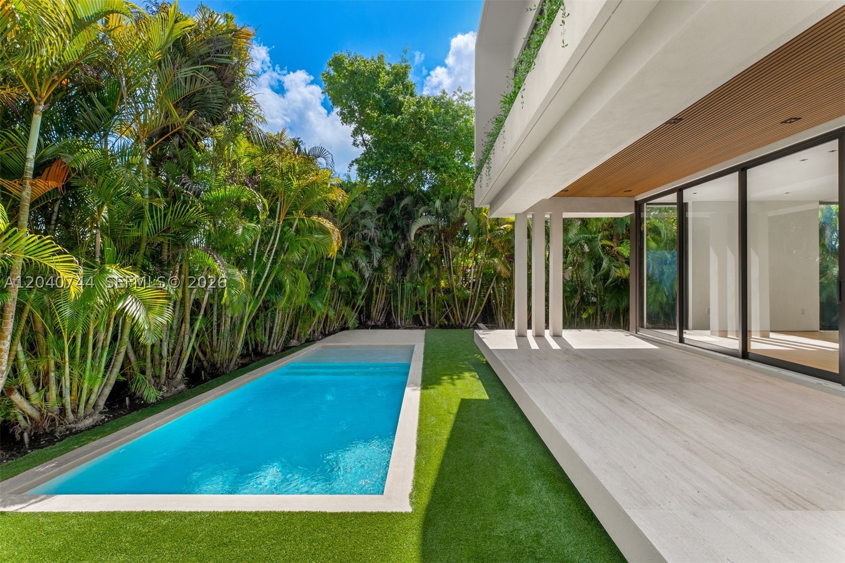 TROPICAL ISLE HOMES SUB 4 - Residential