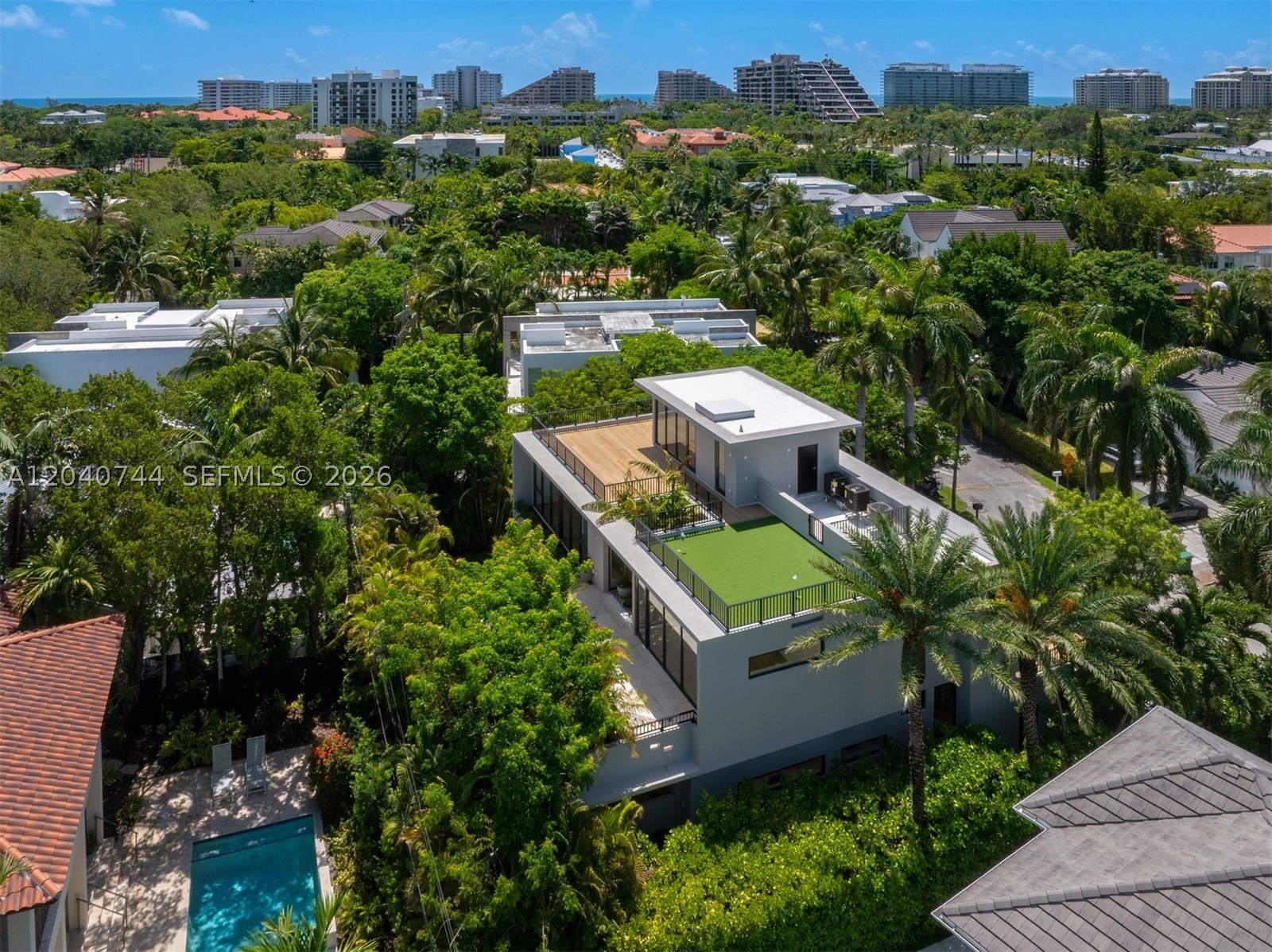 TROPICAL ISLE HOMES SUB 4 - Residential