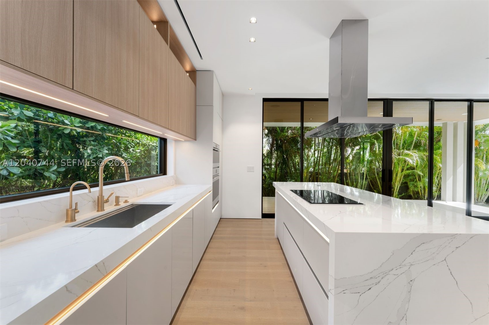 TROPICAL ISLE HOMES SUB 4 - Residential