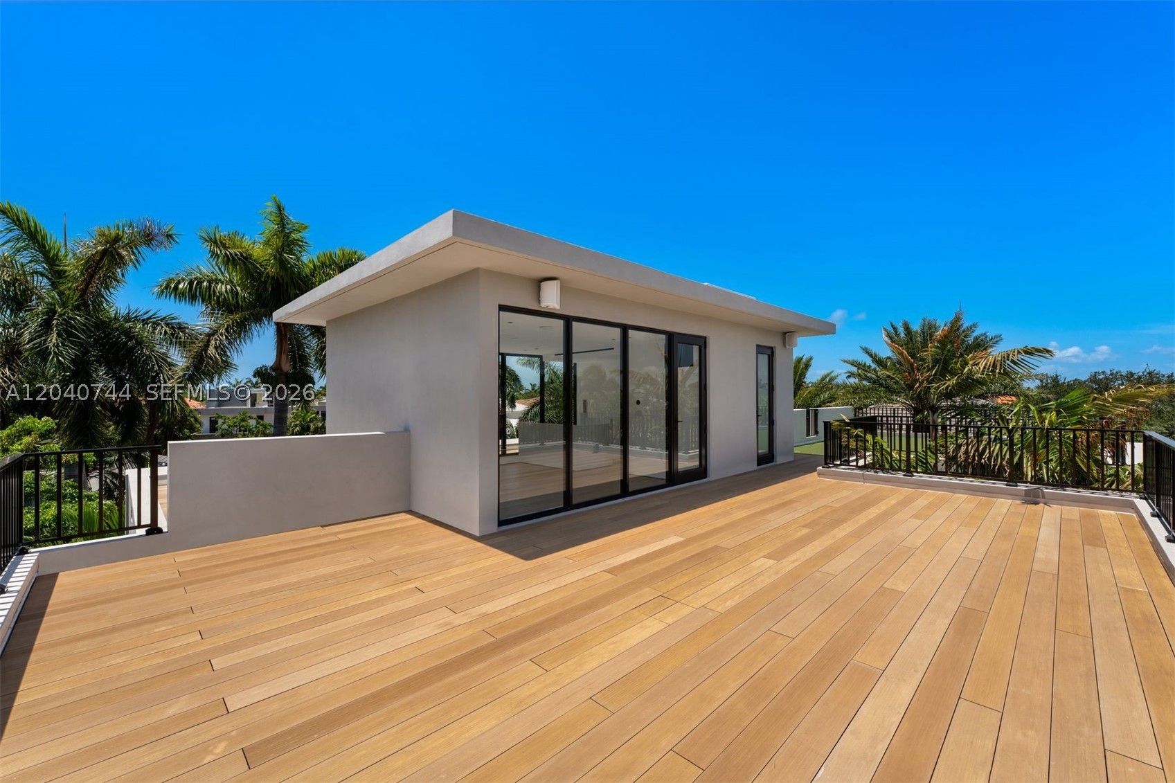 TROPICAL ISLE HOMES SUB 4 - Residential