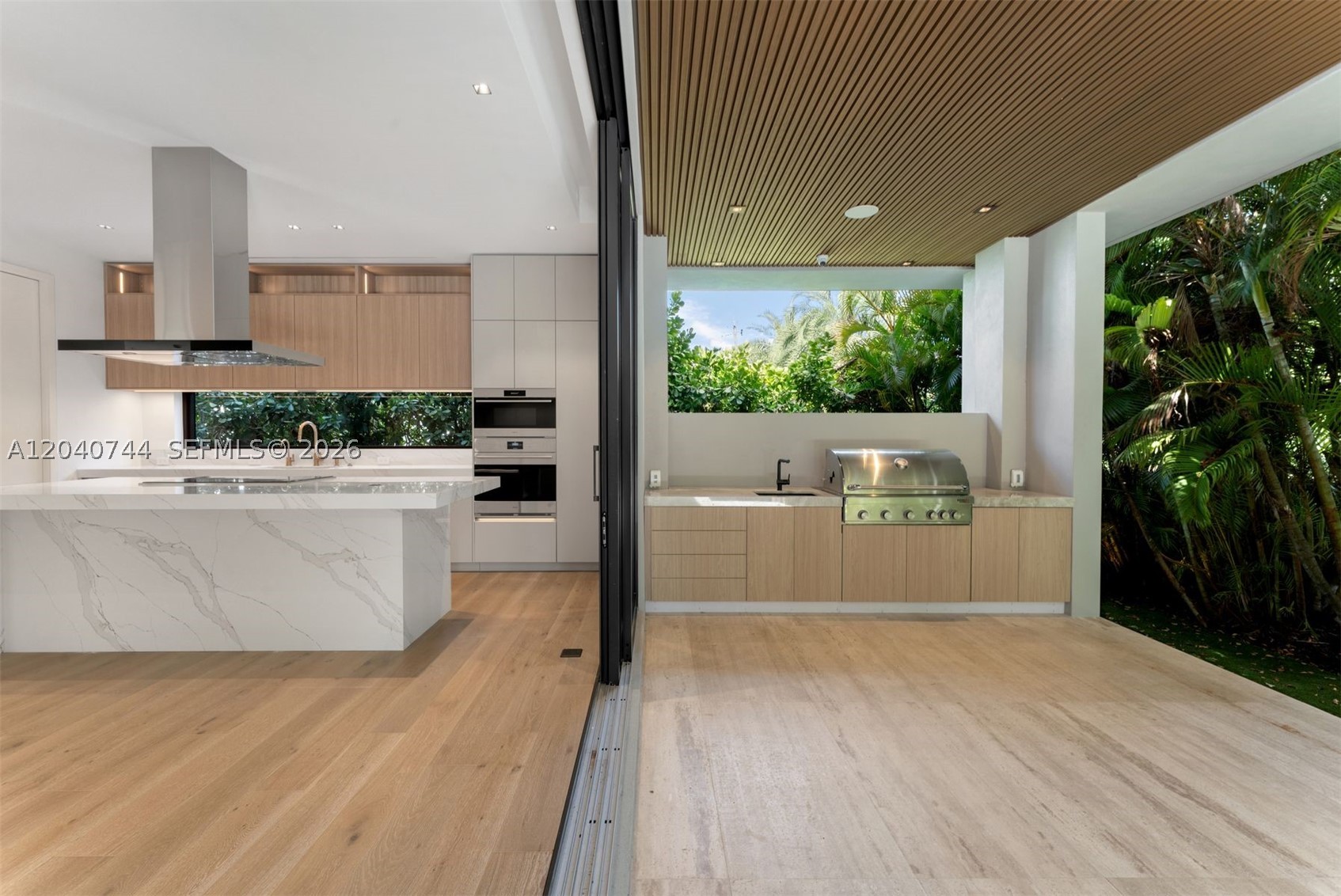 TROPICAL ISLE HOMES SUB 4 - Residential