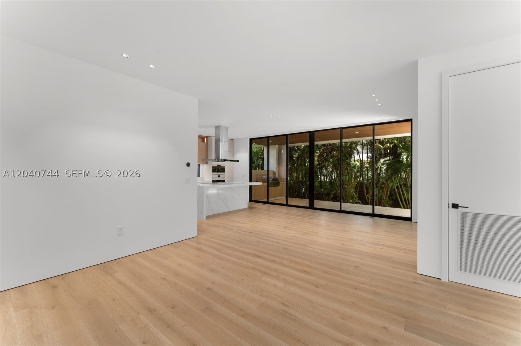 TROPICAL ISLE HOMES SUB 4 - Residential