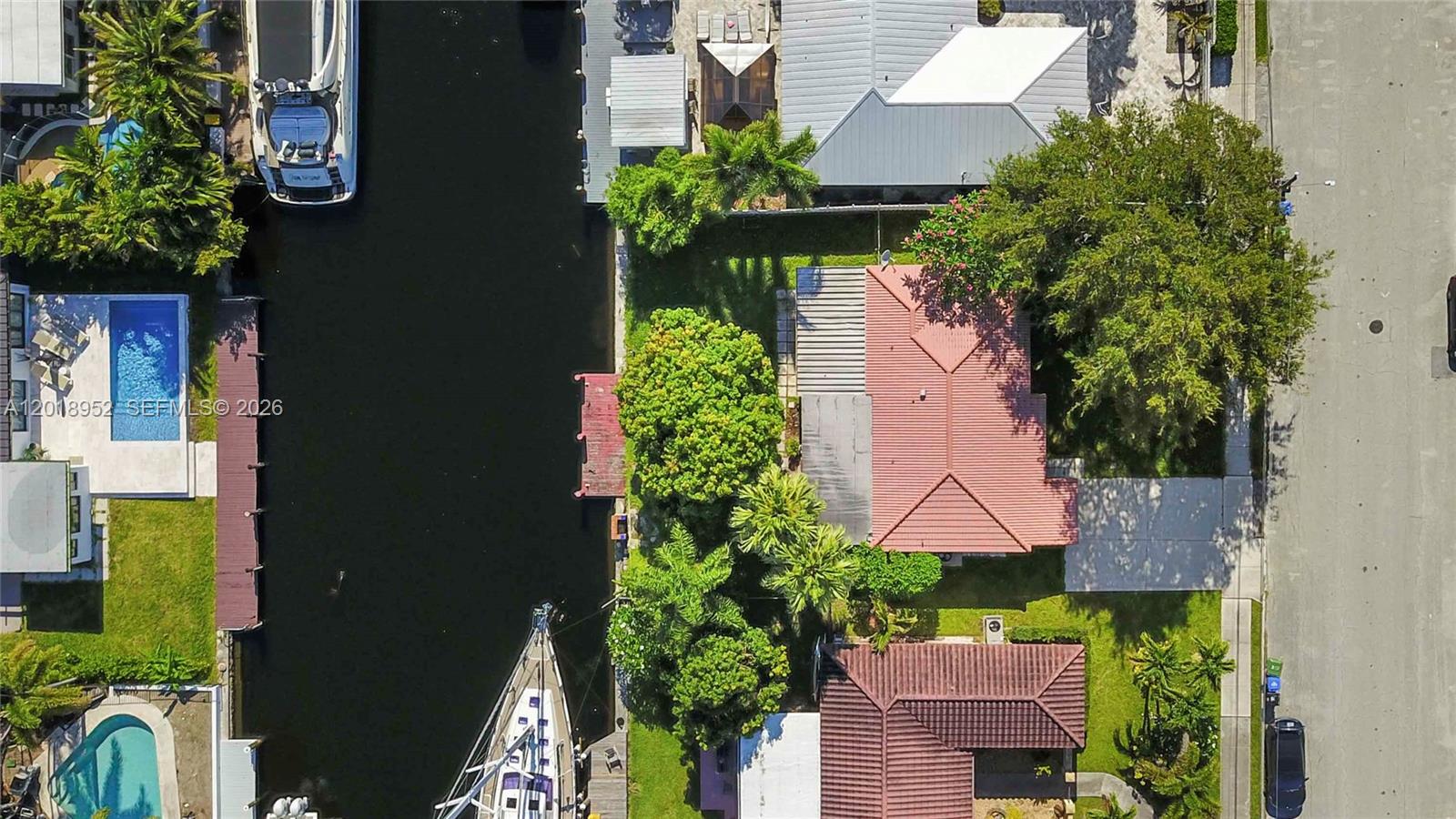 SOUTH NEW RIVER ISLES SEC - Residential