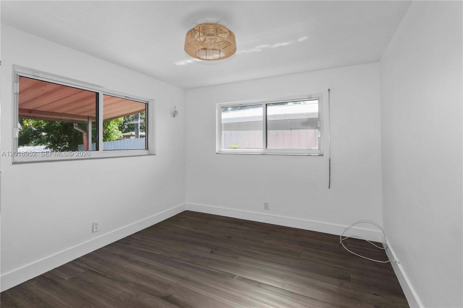SOUTH NEW RIVER ISLES SEC - Residential