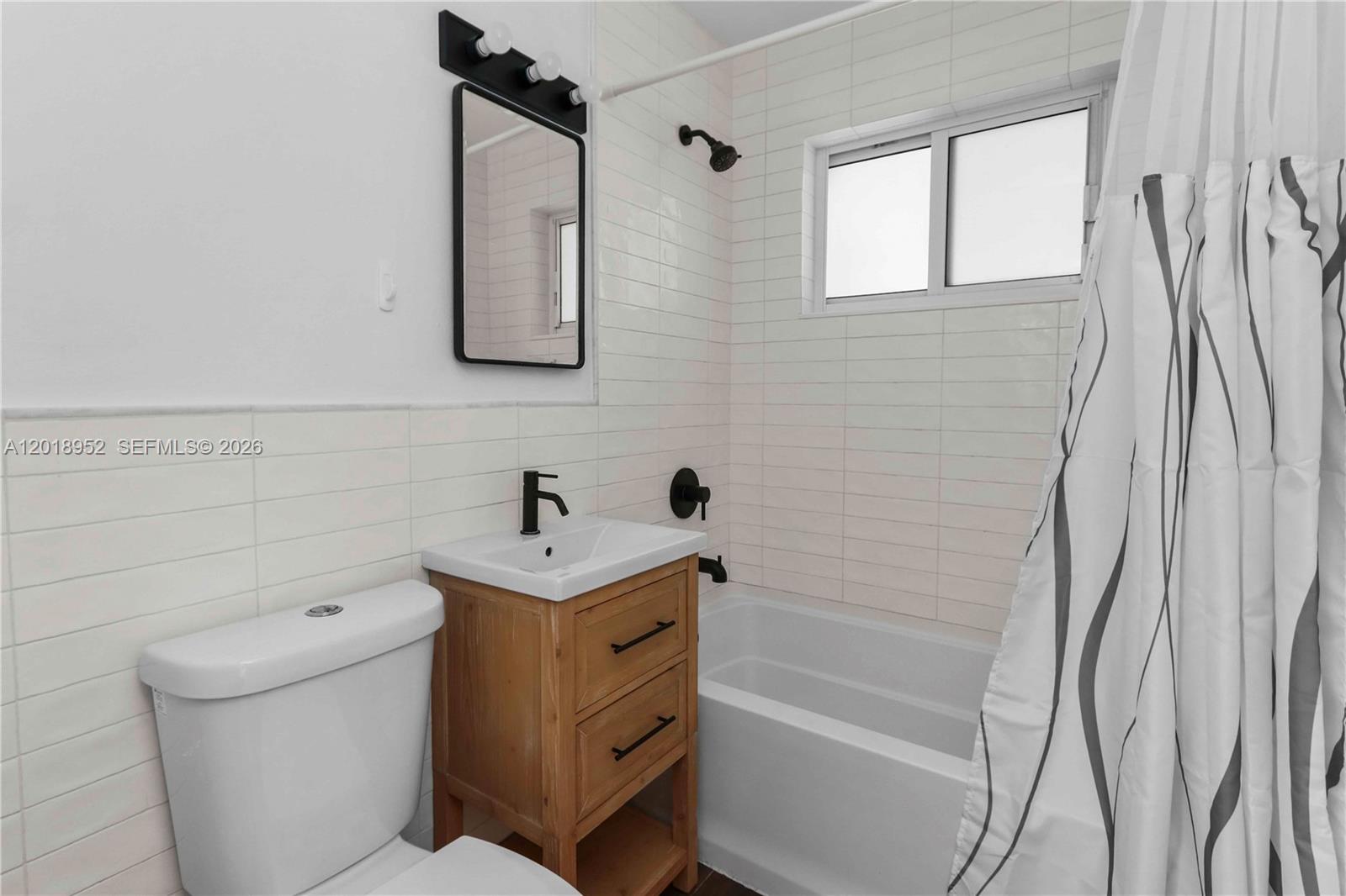 SOUTH NEW RIVER ISLES SEC - Residential