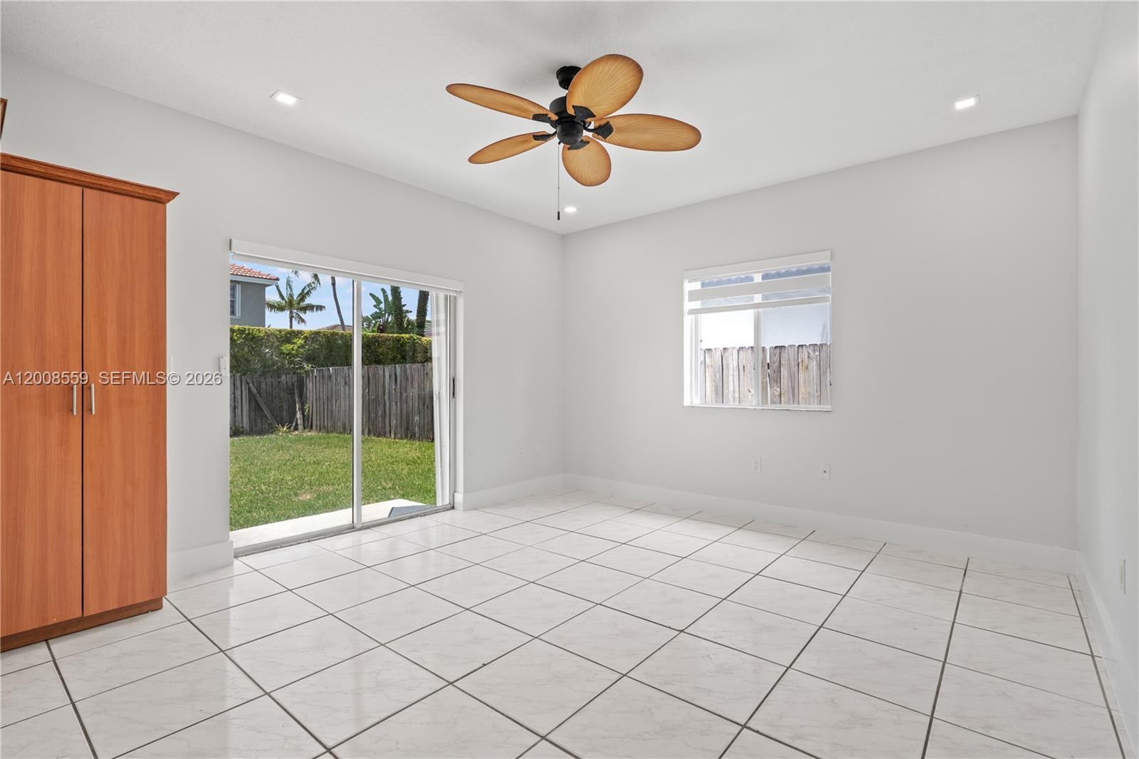 MONACO ESTATES AT KENDALL - Residential