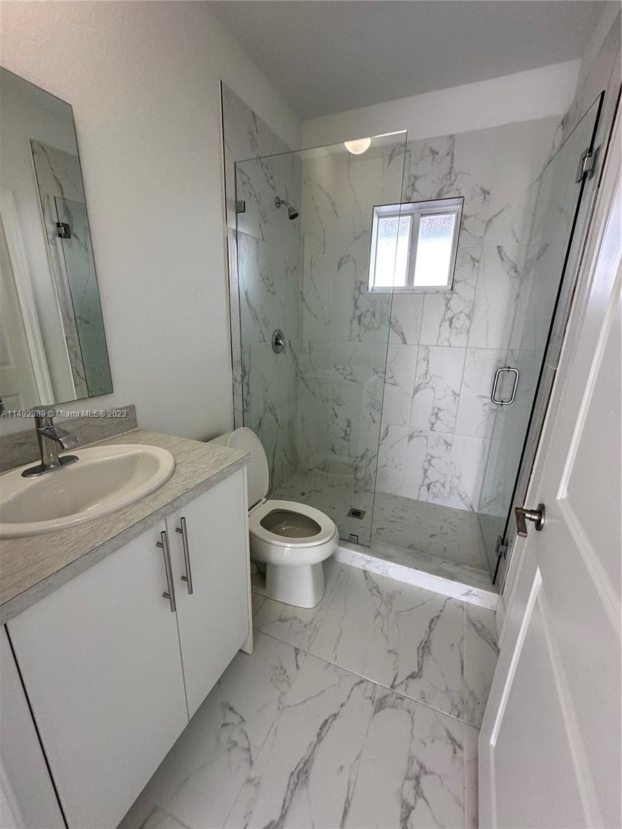 FOREST PARK VILLAS - Residential Lease