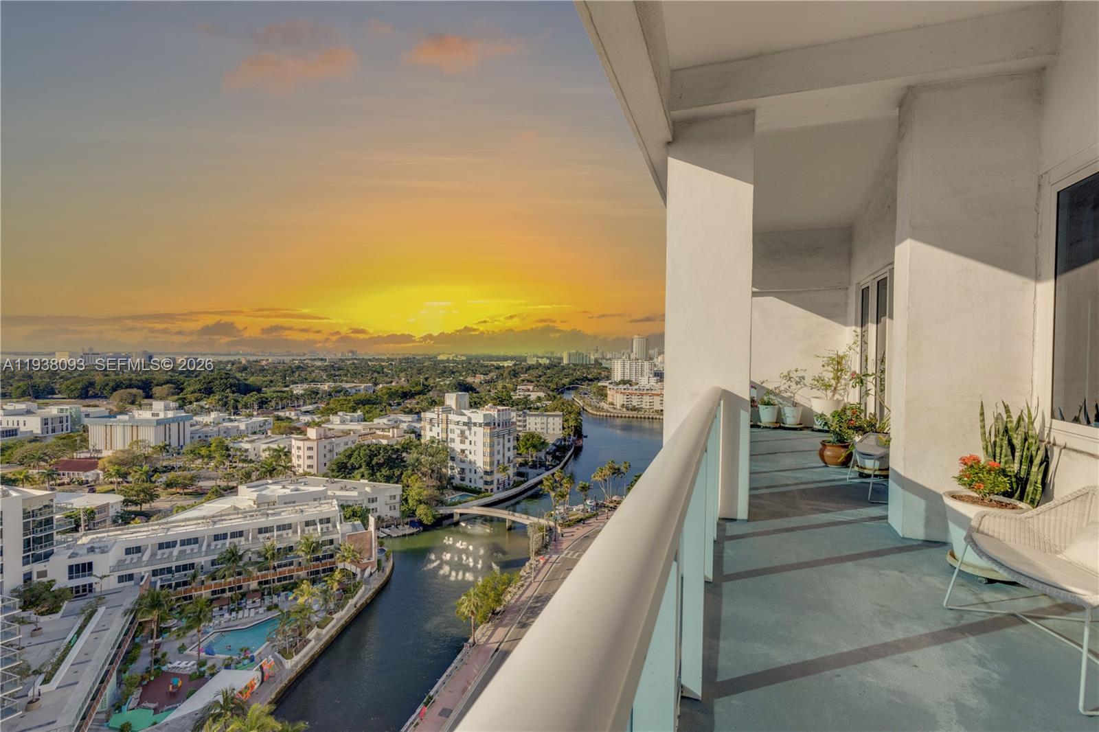 RONEY PALACE CONDO - Residential