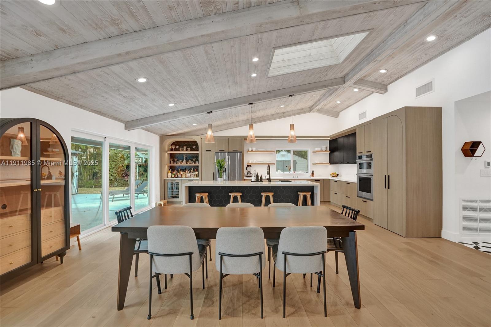 DAVIDE ISLE - Residential Lease