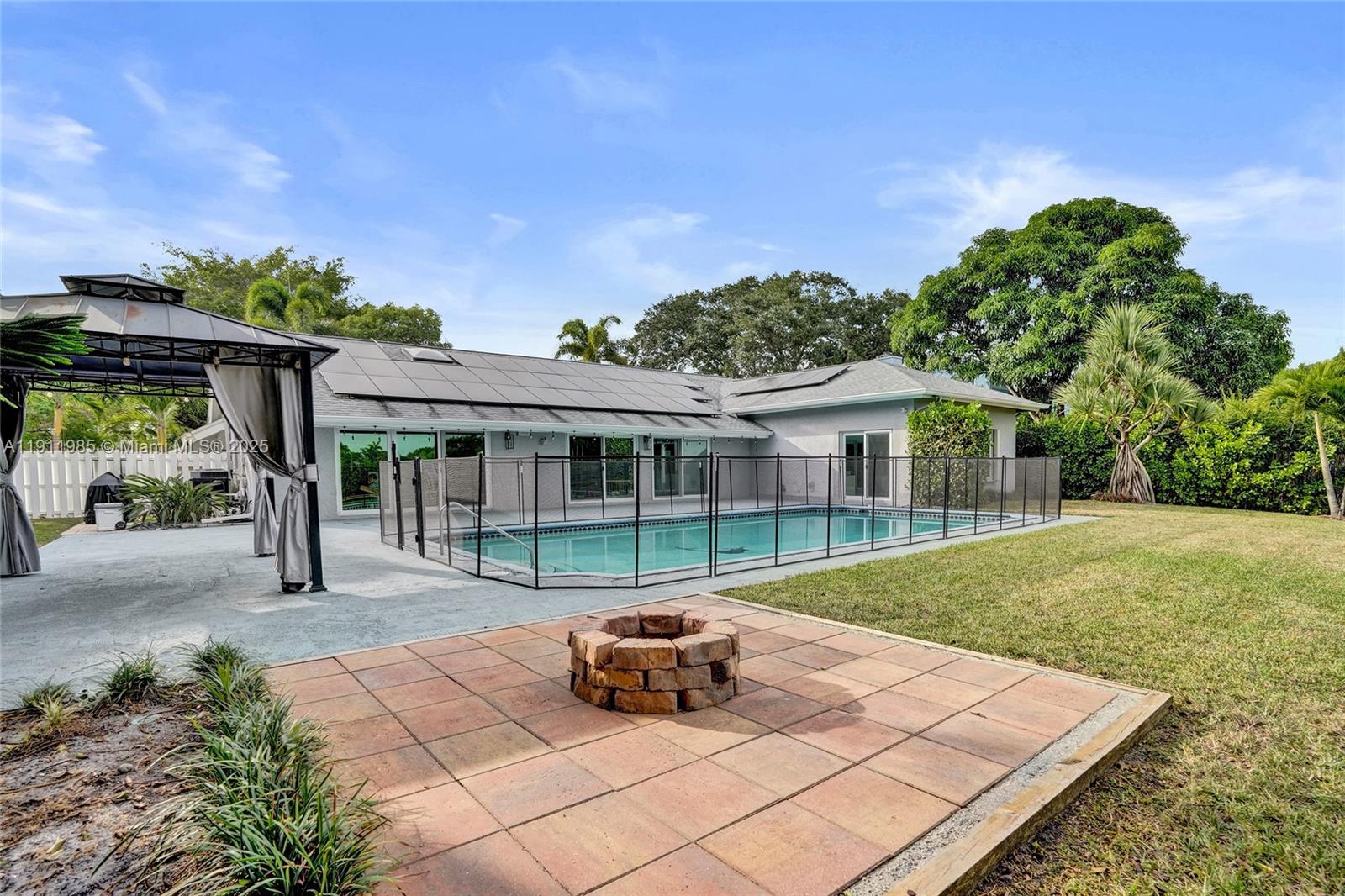 DAVIDE ISLE - Residential Lease