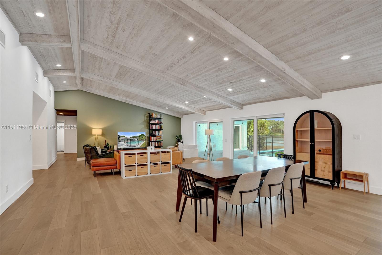 DAVIDE ISLE - Residential Lease