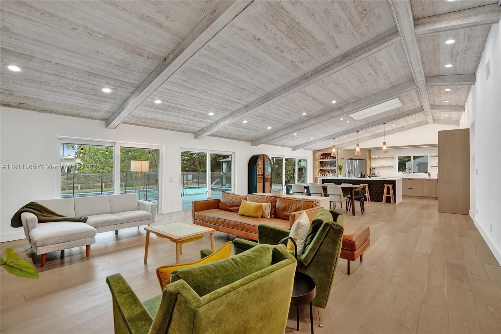 DAVIDE ISLE - Residential Lease