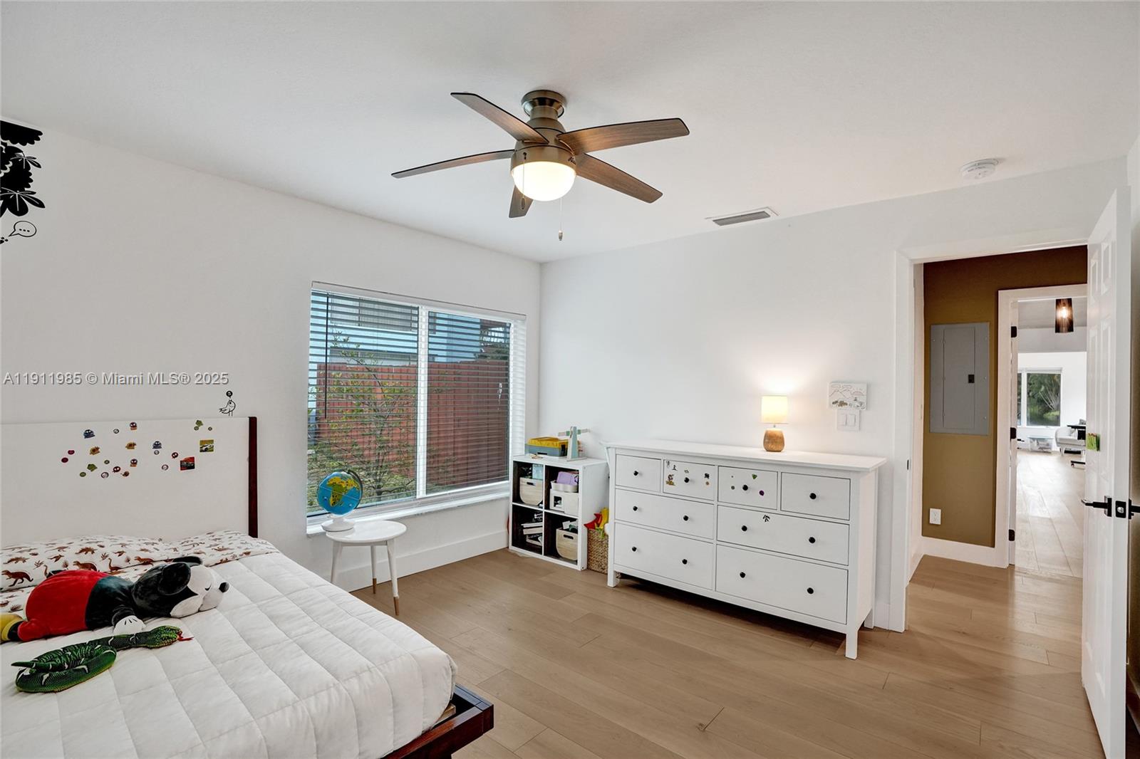DAVIDE ISLE - Residential Lease
