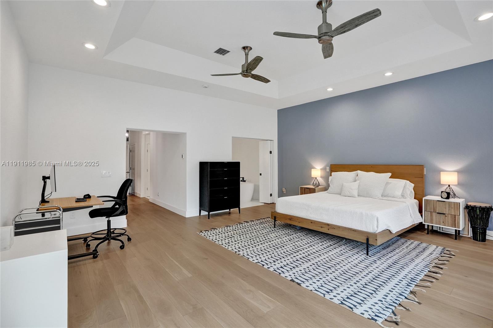 DAVIDE ISLE - Residential Lease