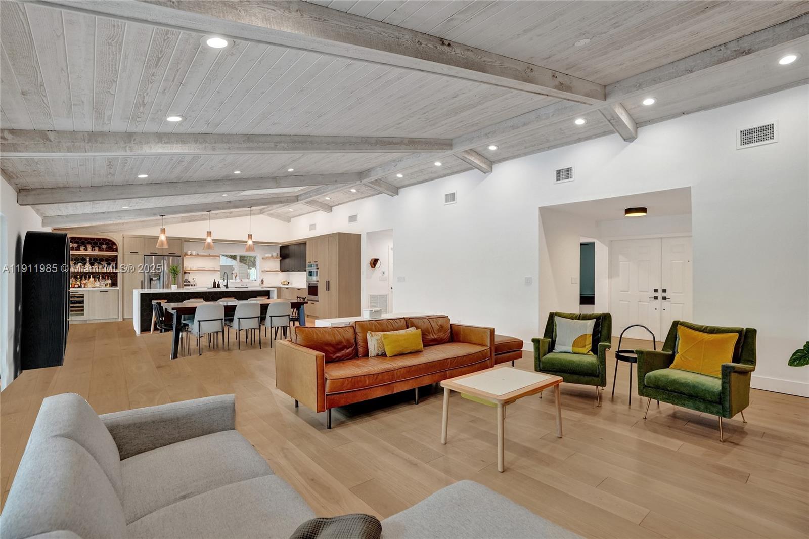 DAVIDE ISLE - Residential Lease