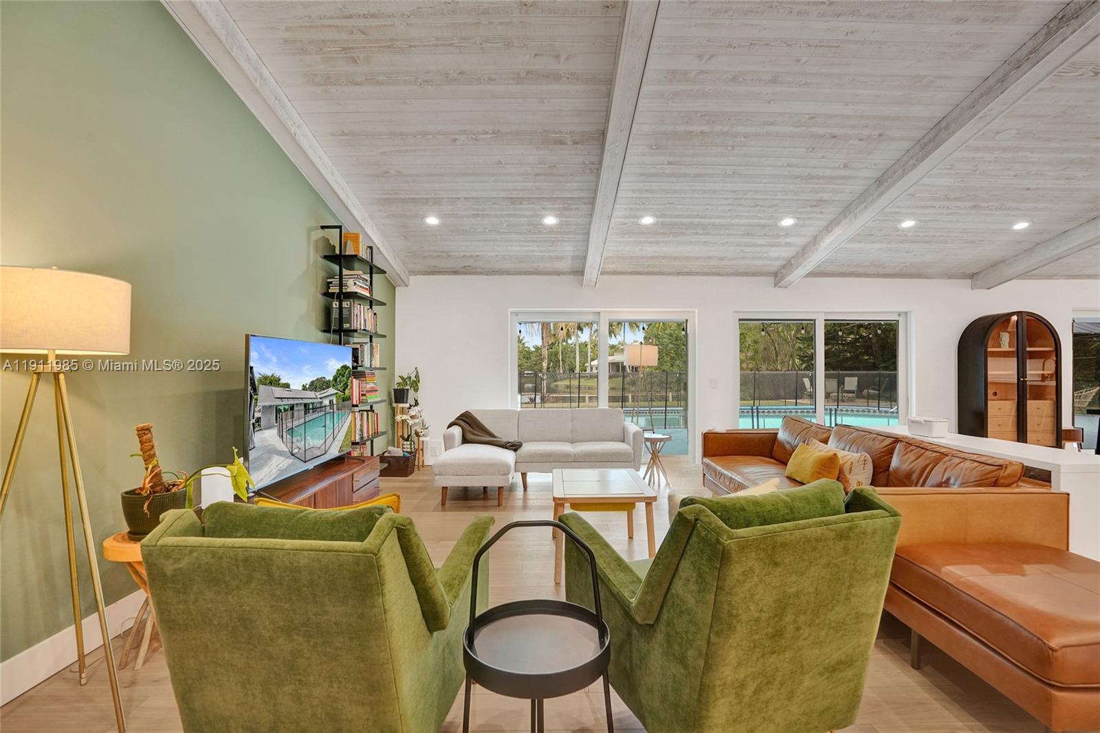 DAVIDE ISLE - Residential Lease