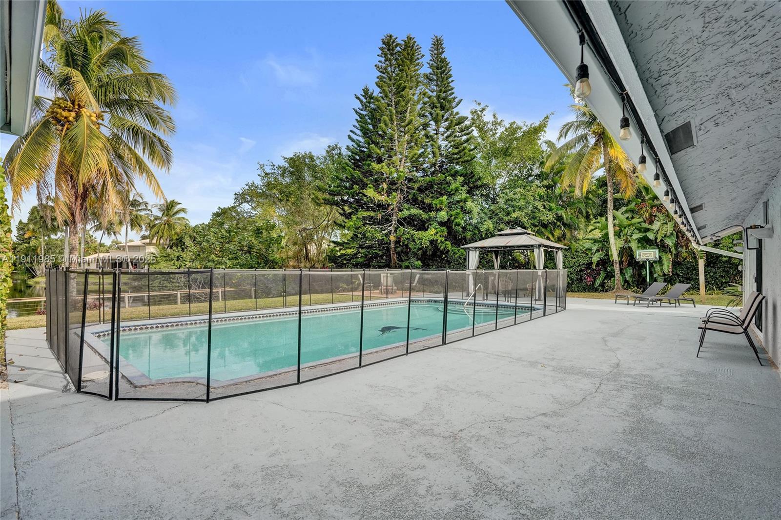 DAVIDE ISLE - Residential Lease