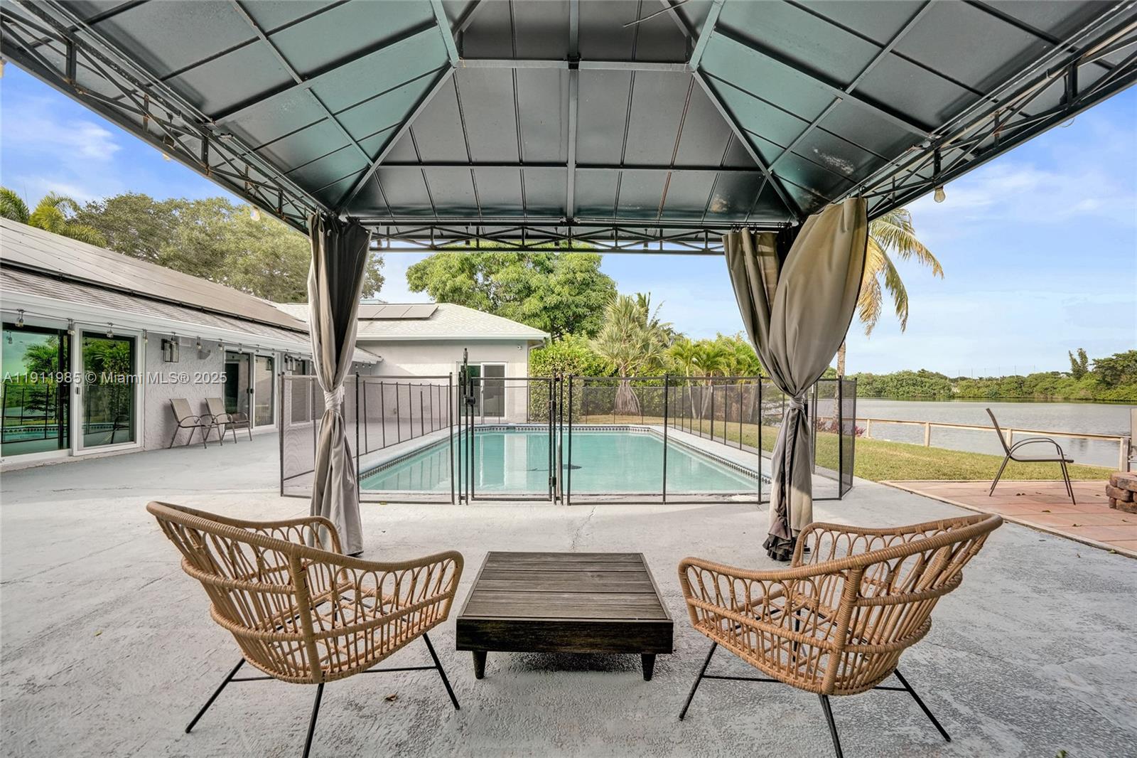 DAVIDE ISLE - Residential Lease