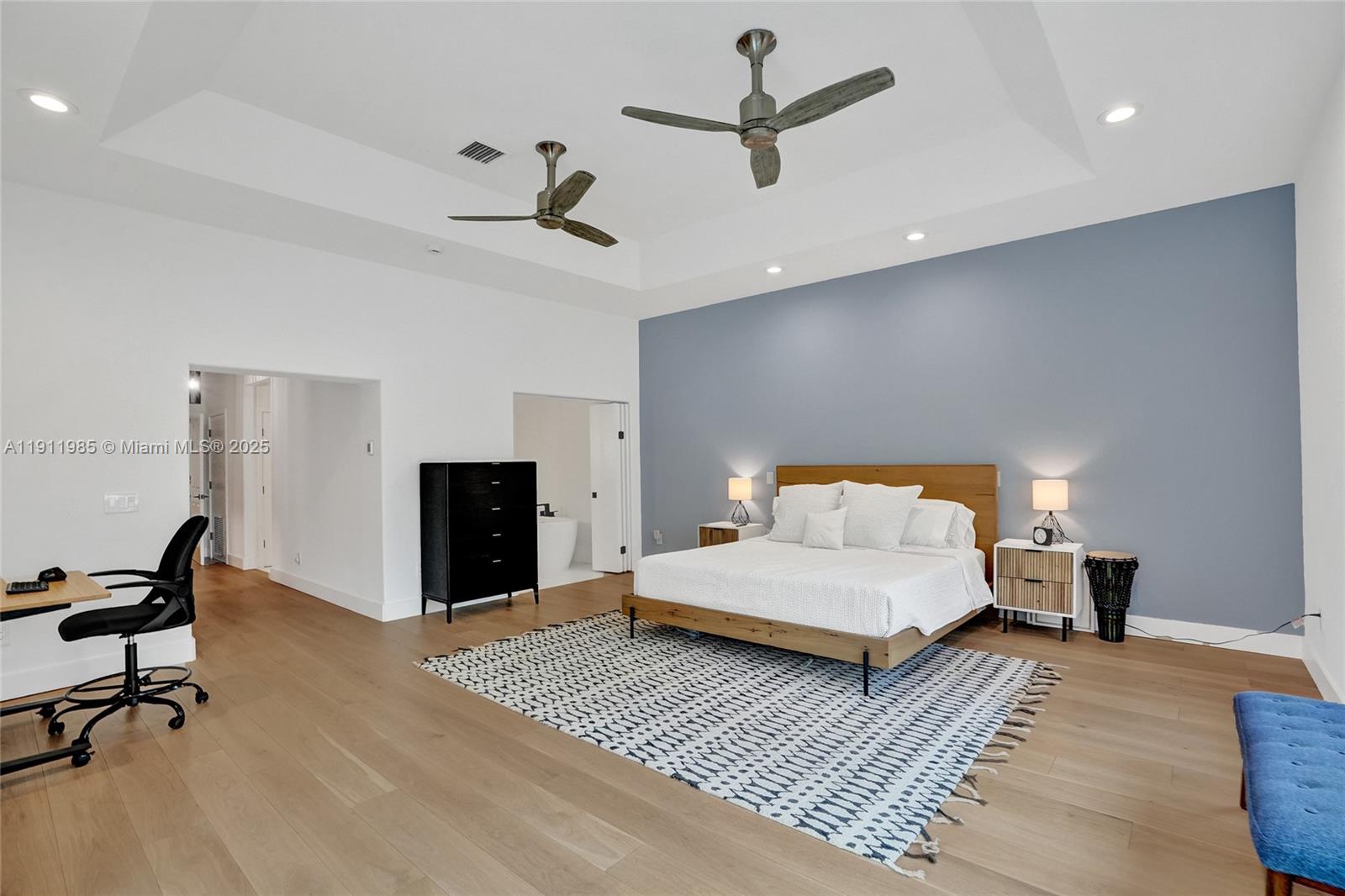 DAVIDE ISLE - Residential Lease