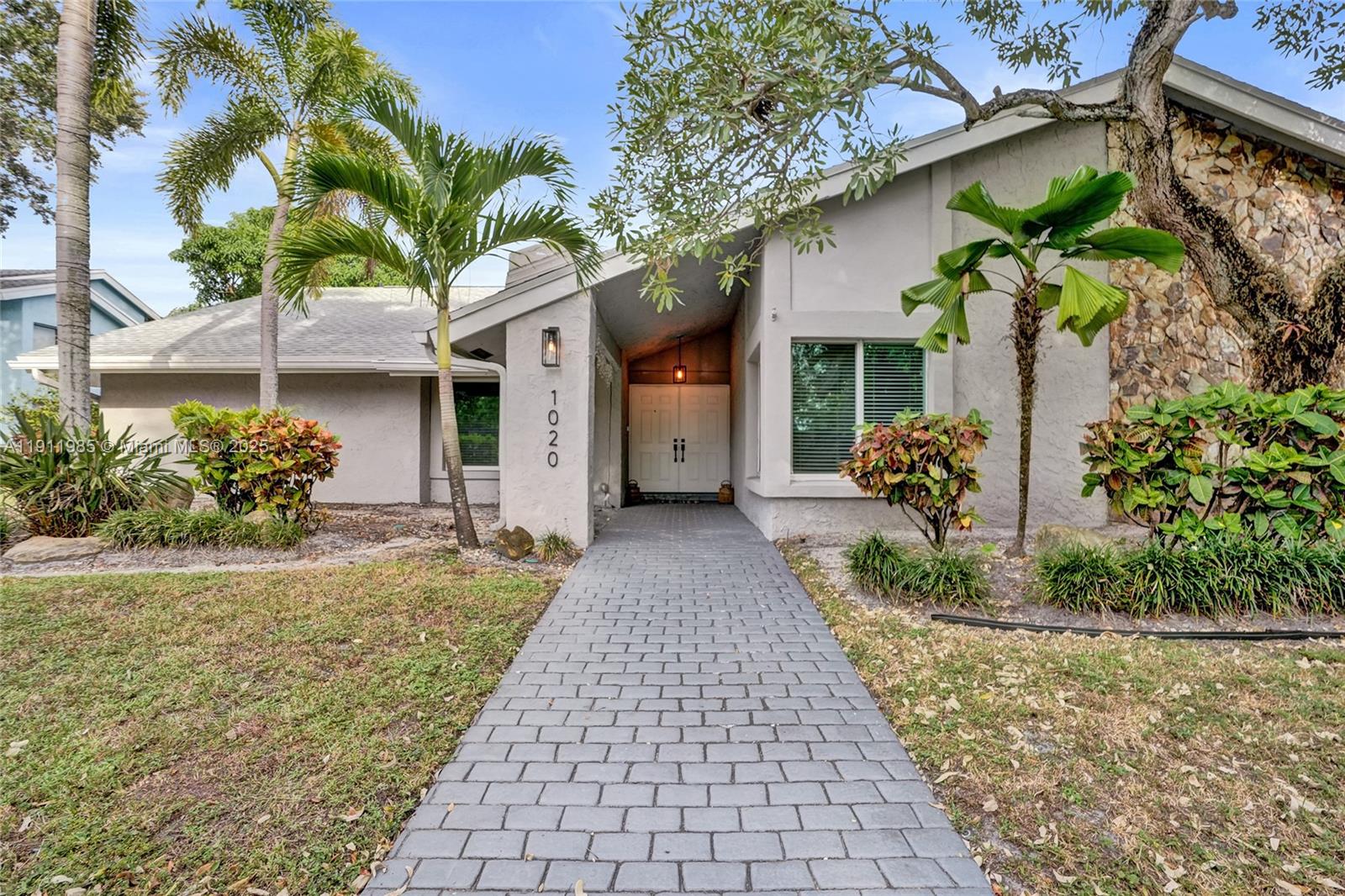 DAVIDE ISLE - Residential Lease