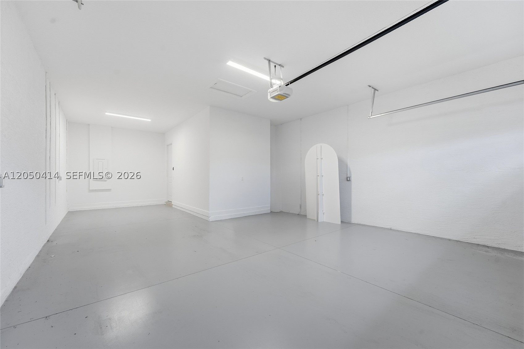 MEADOWS OF WESTLAKE - Residential Lease