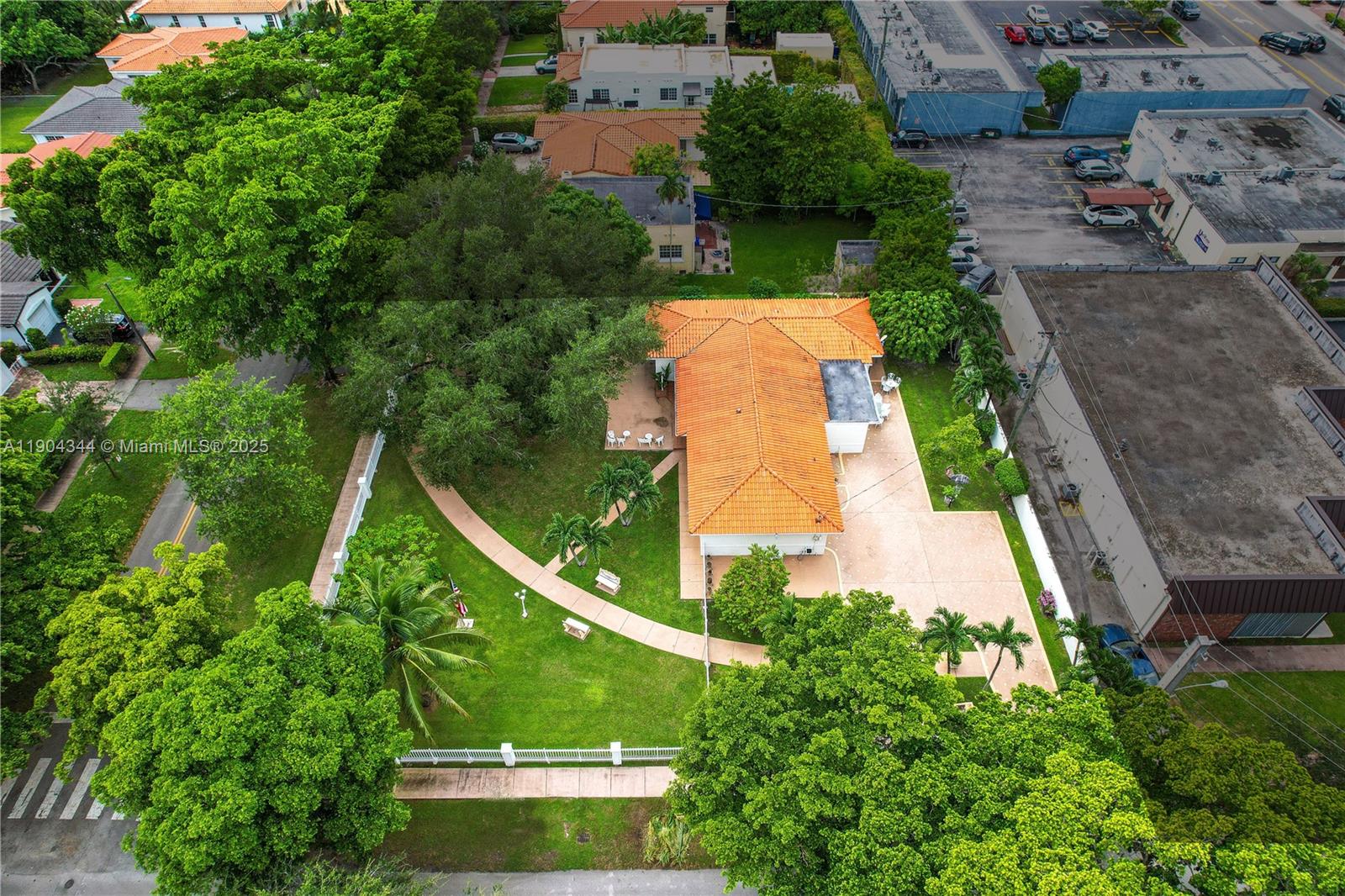 C GAB GRANADA SEC REV - Residential