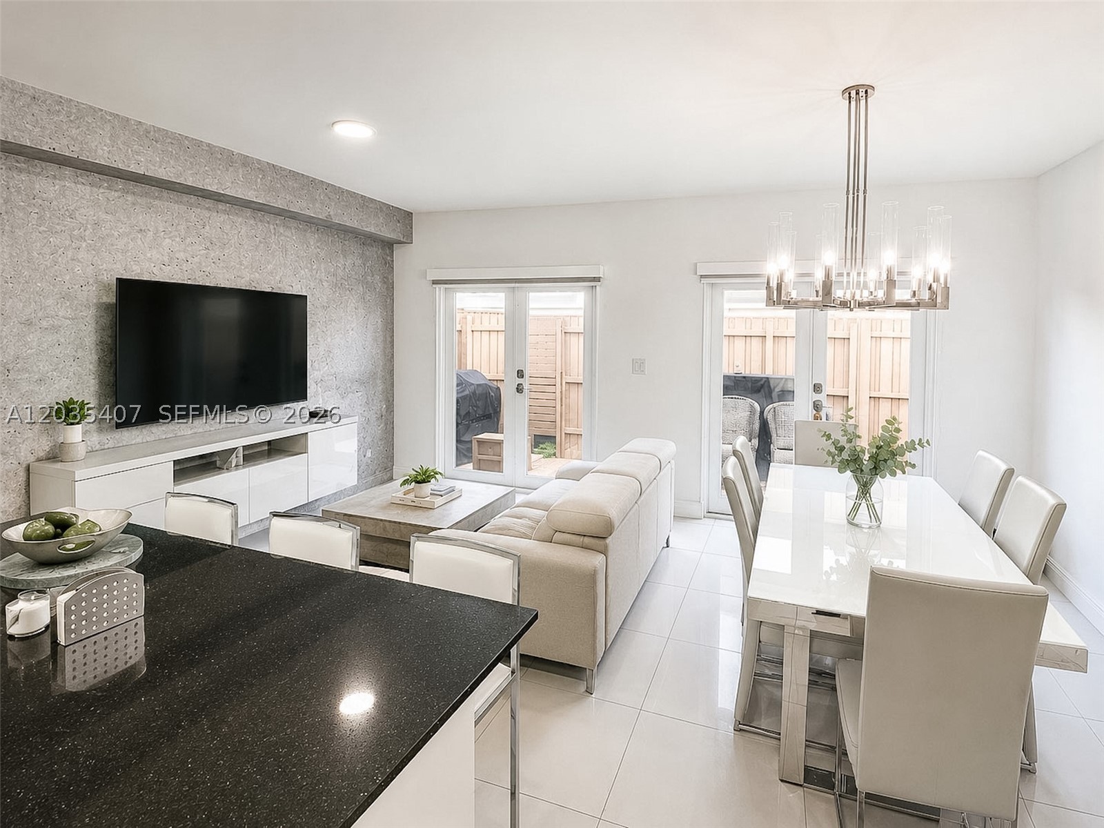 PARADISE ONE - Residential