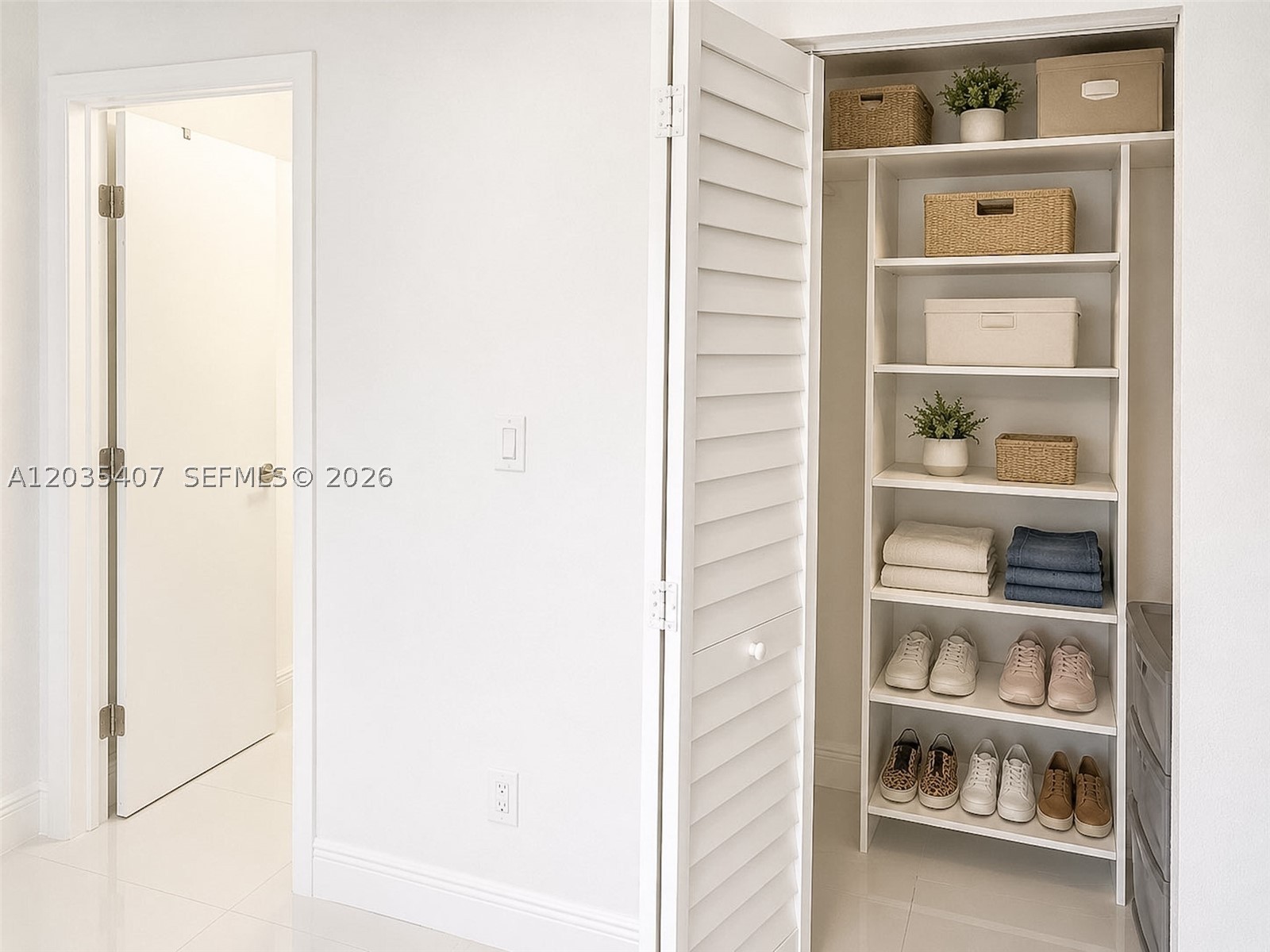 PARADISE ONE - Residential