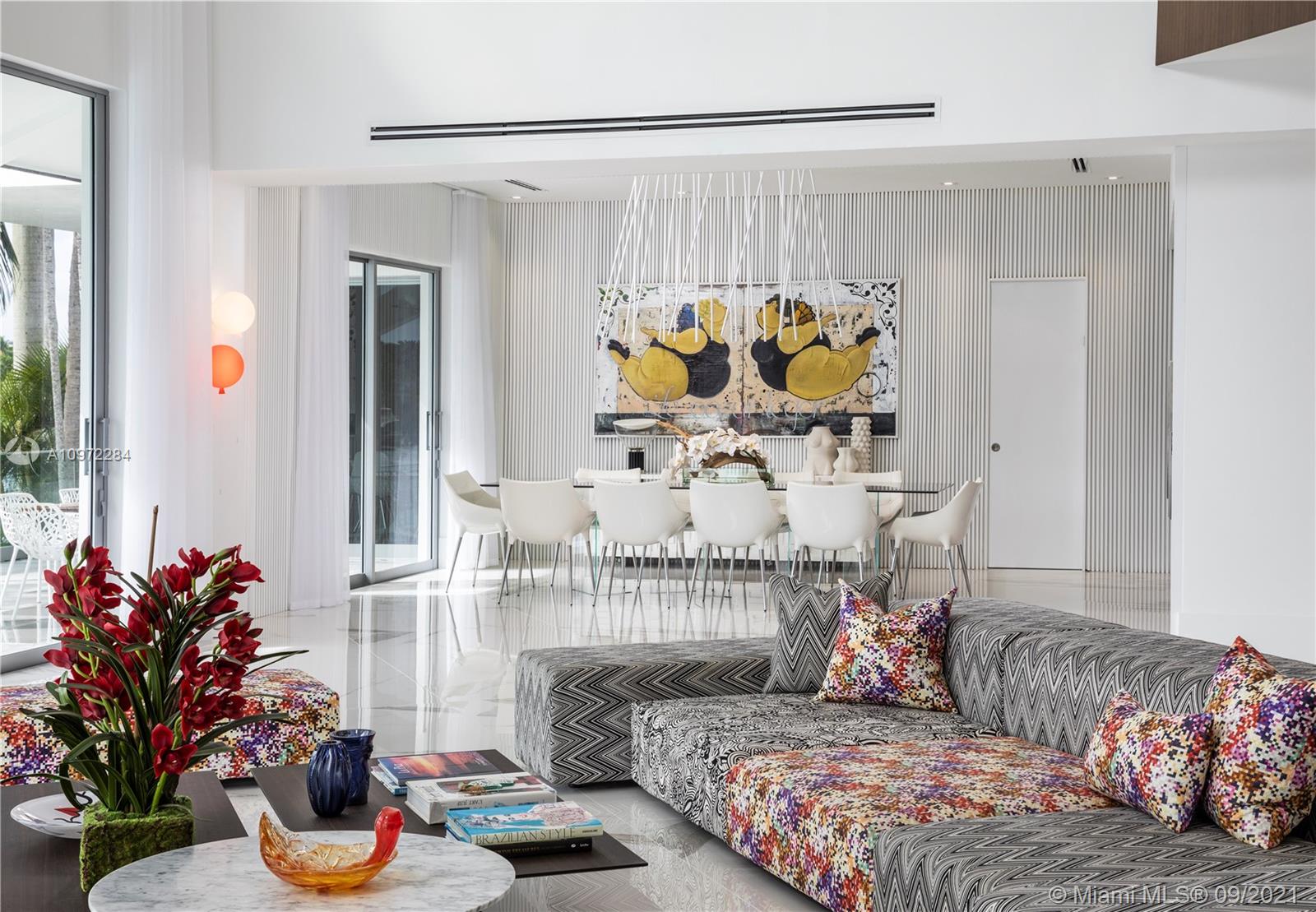 SUNRISE HARBOUR REV PL - Residential