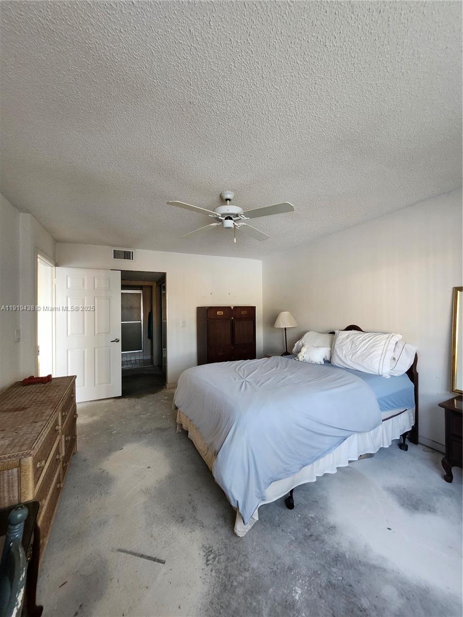TRENT CONDOMINIUM H - Residential