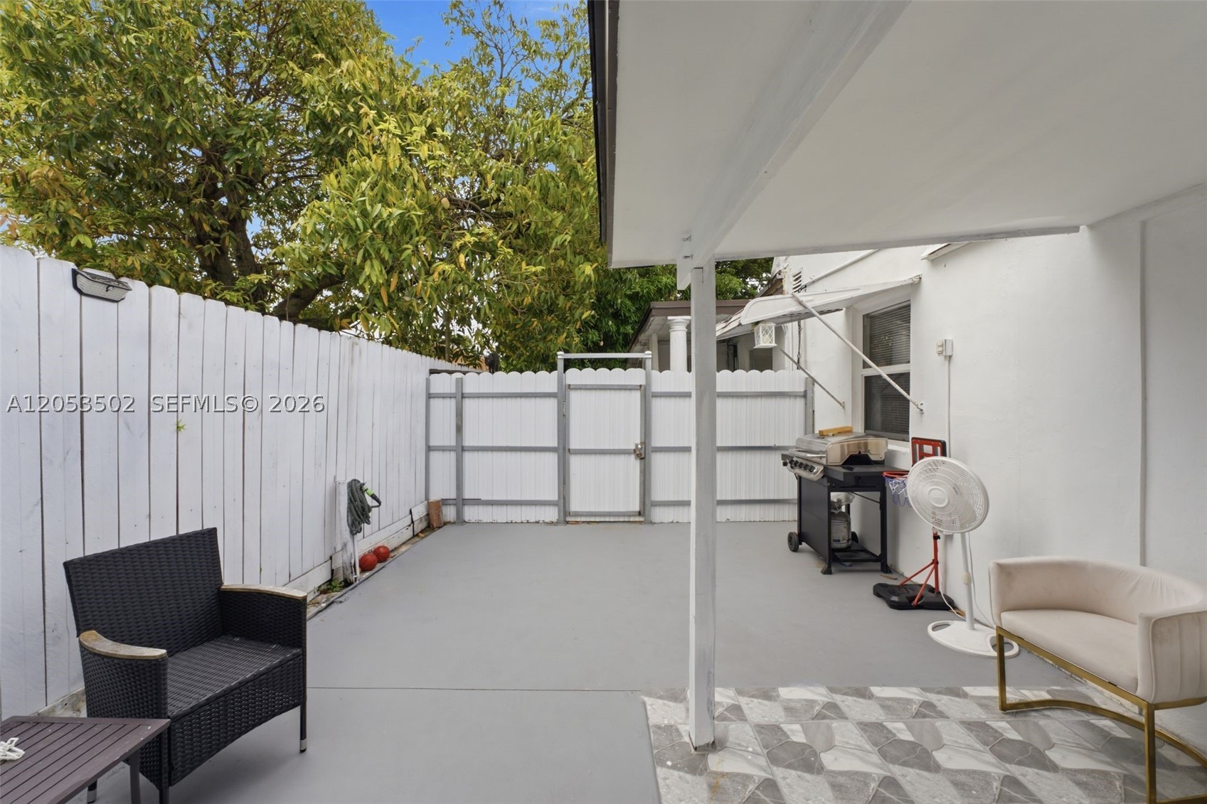 EAST HIALEAH - Residential