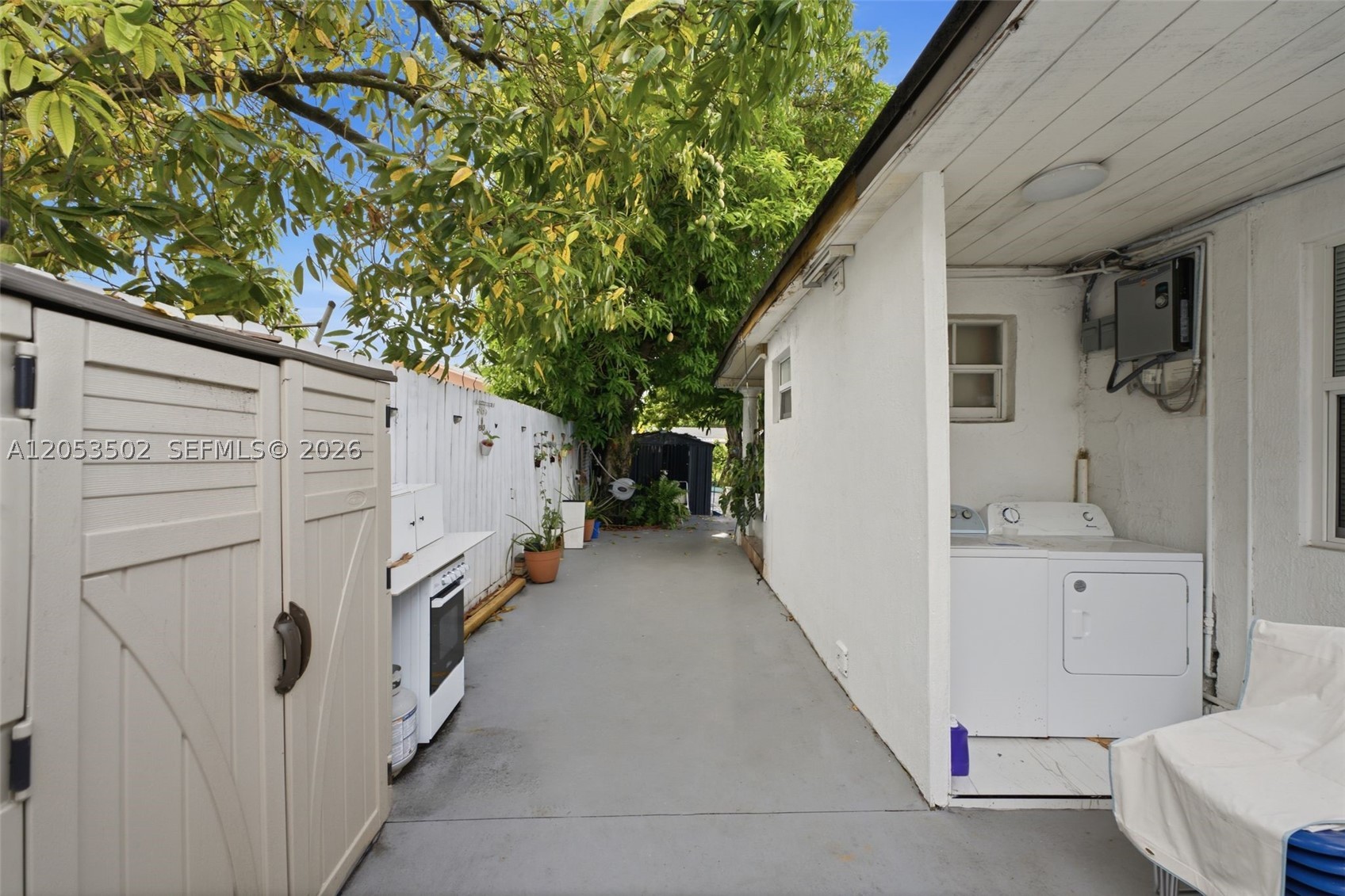 EAST HIALEAH - Residential