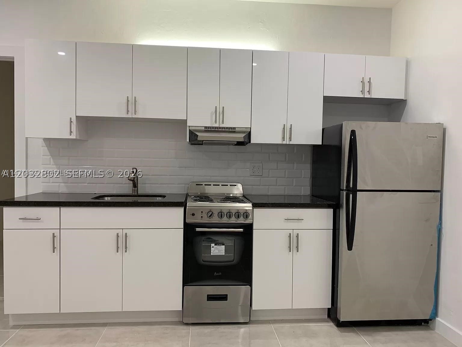 FAIRGREEN R/S - Residential Lease