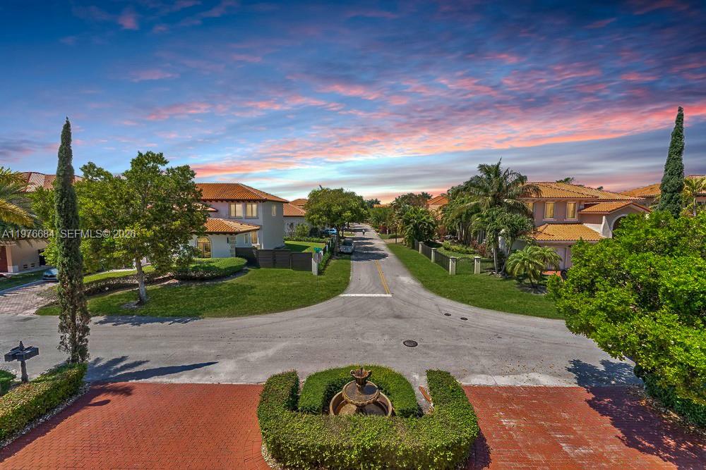 CUTLER CAY - Residential