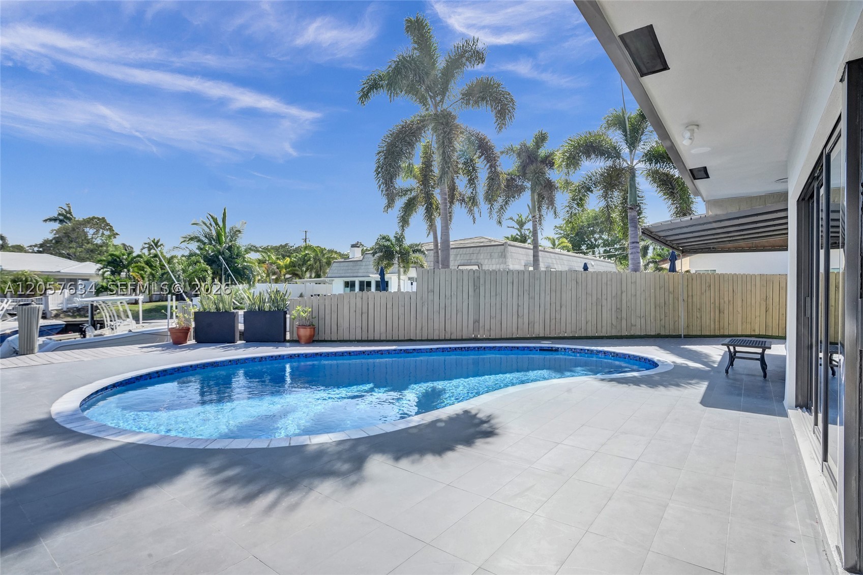 CORAL RIDGE COUNTRY CLUB - Residential