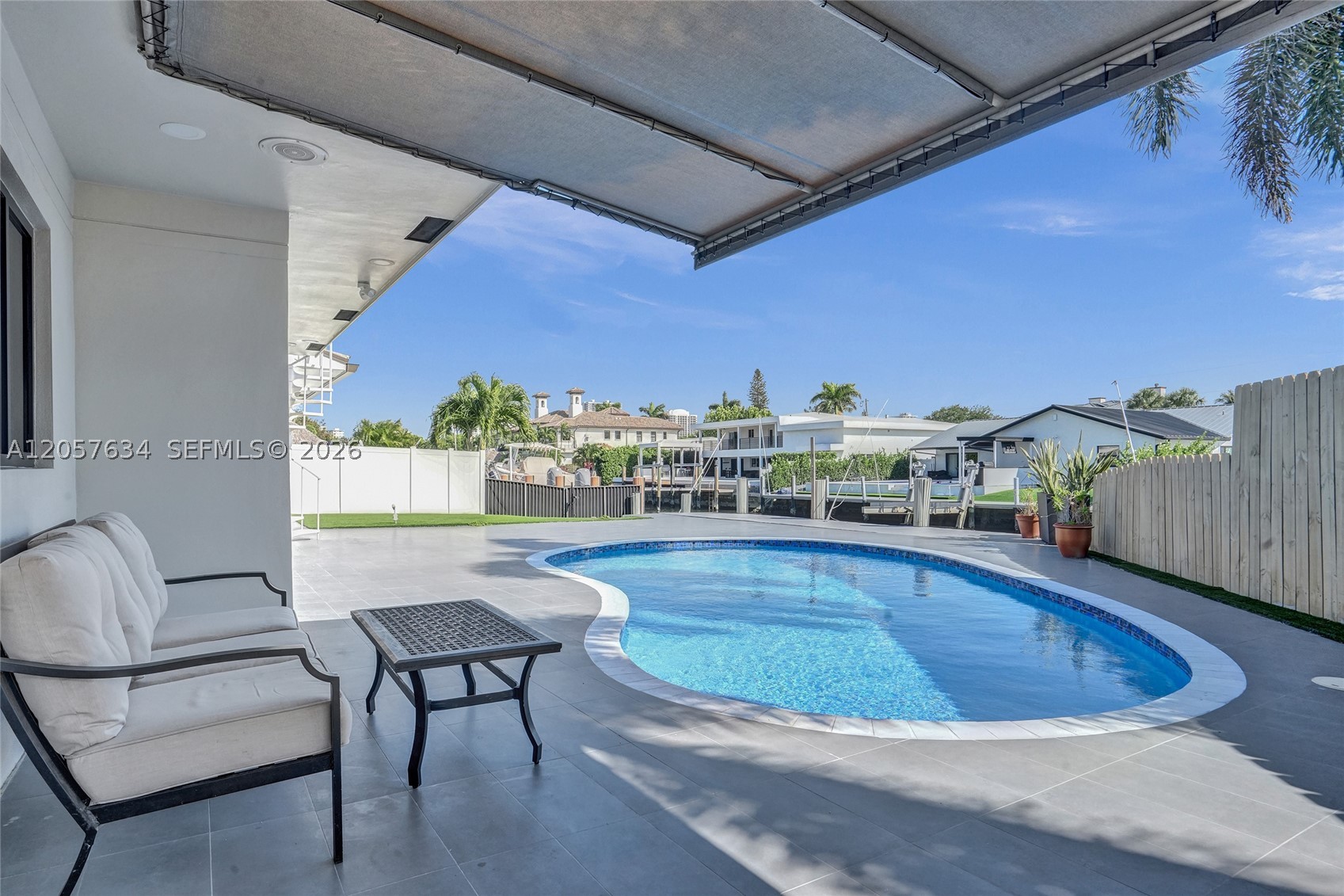 CORAL RIDGE COUNTRY CLUB - Residential