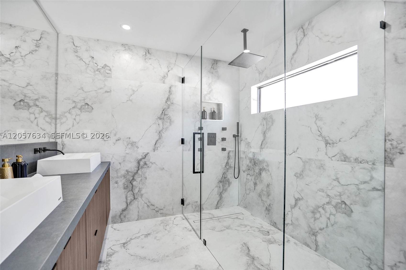 CORAL RIDGE COUNTRY CLUB - Residential