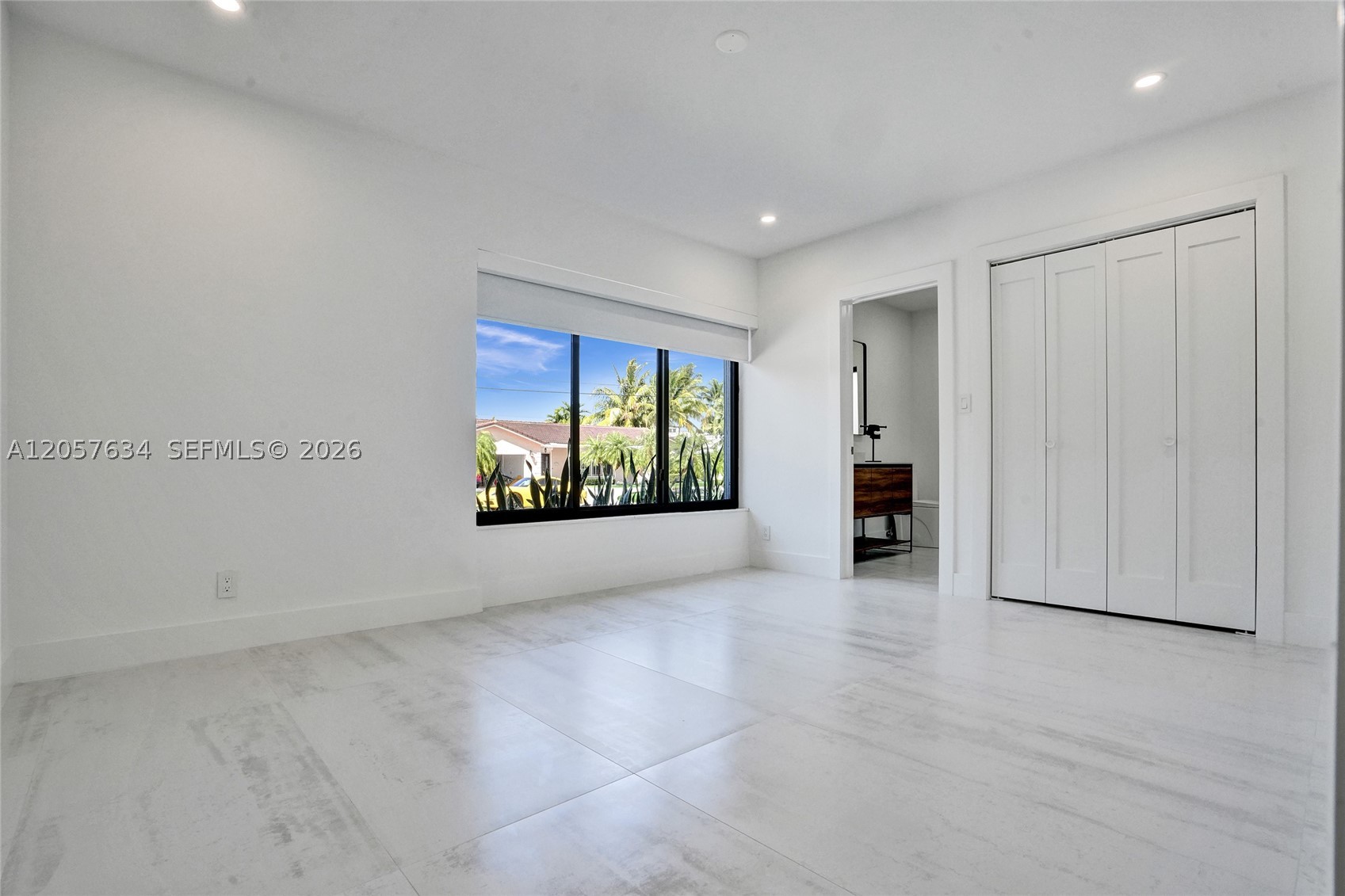 CORAL RIDGE COUNTRY CLUB - Residential