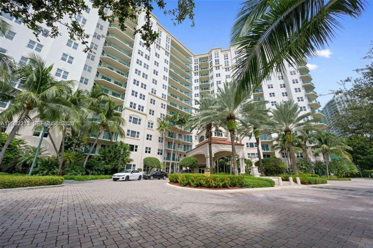 TURNBERRY VLG NO TOWER CO - Residential