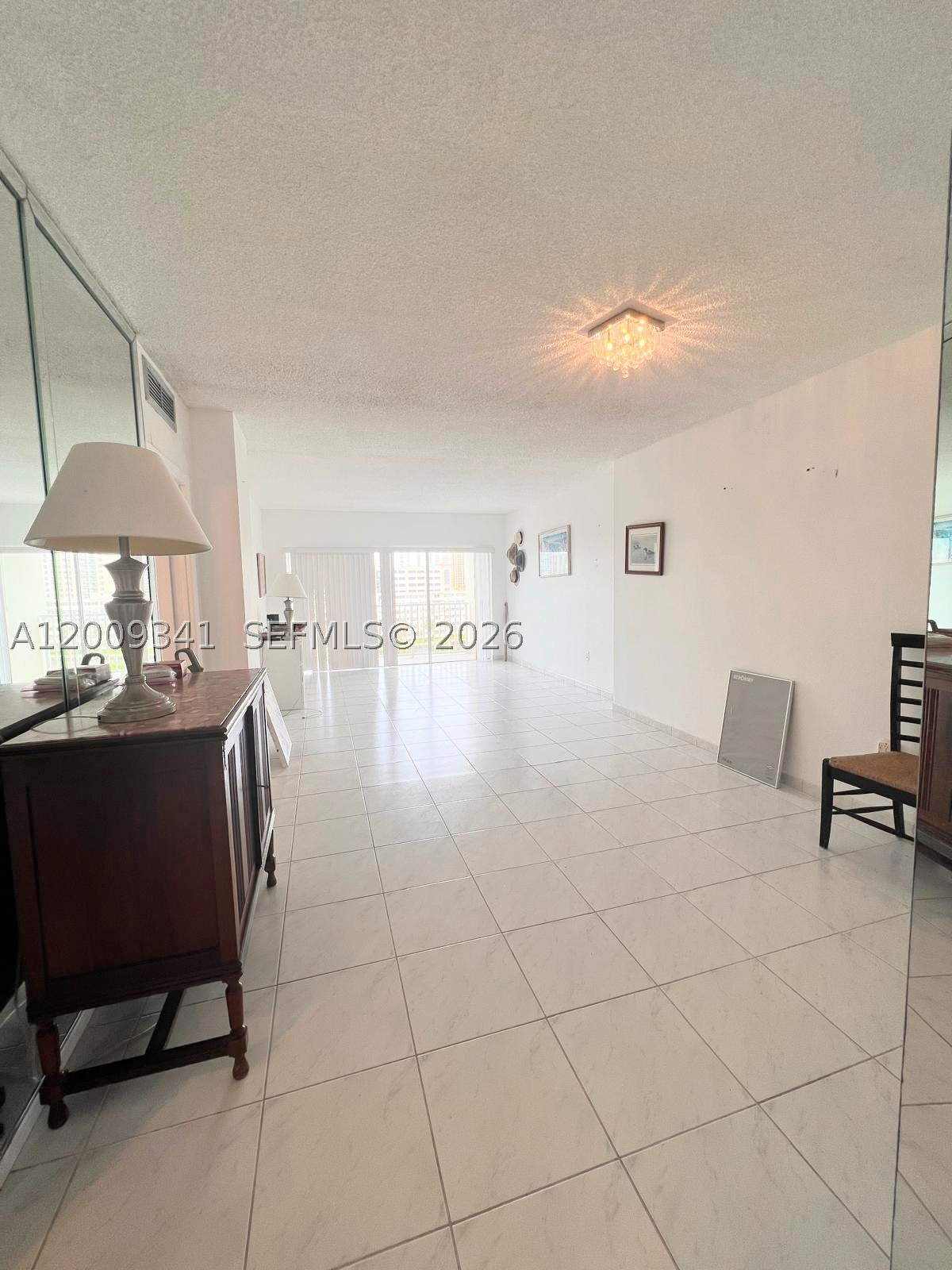 ARLEN HOUSE CONDO - Residential