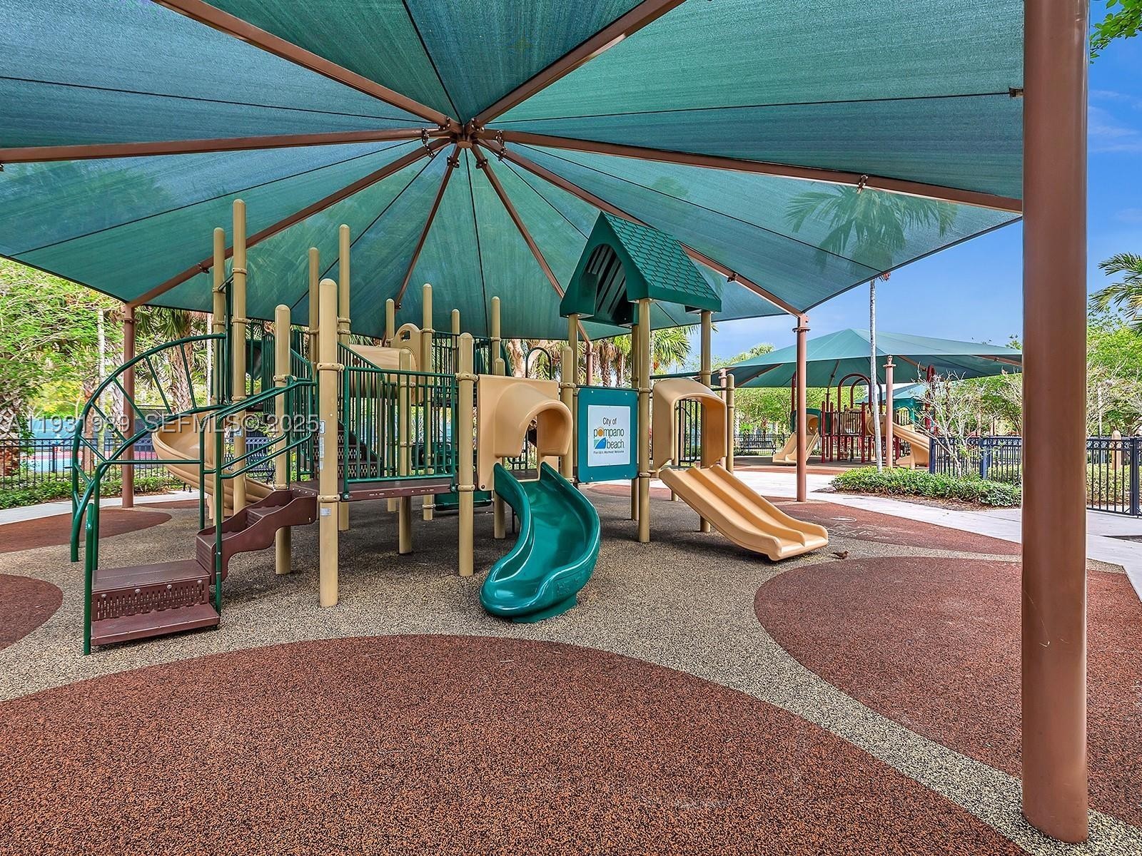 NO 9 PALM-AIRE COUNTRY CL - Residential