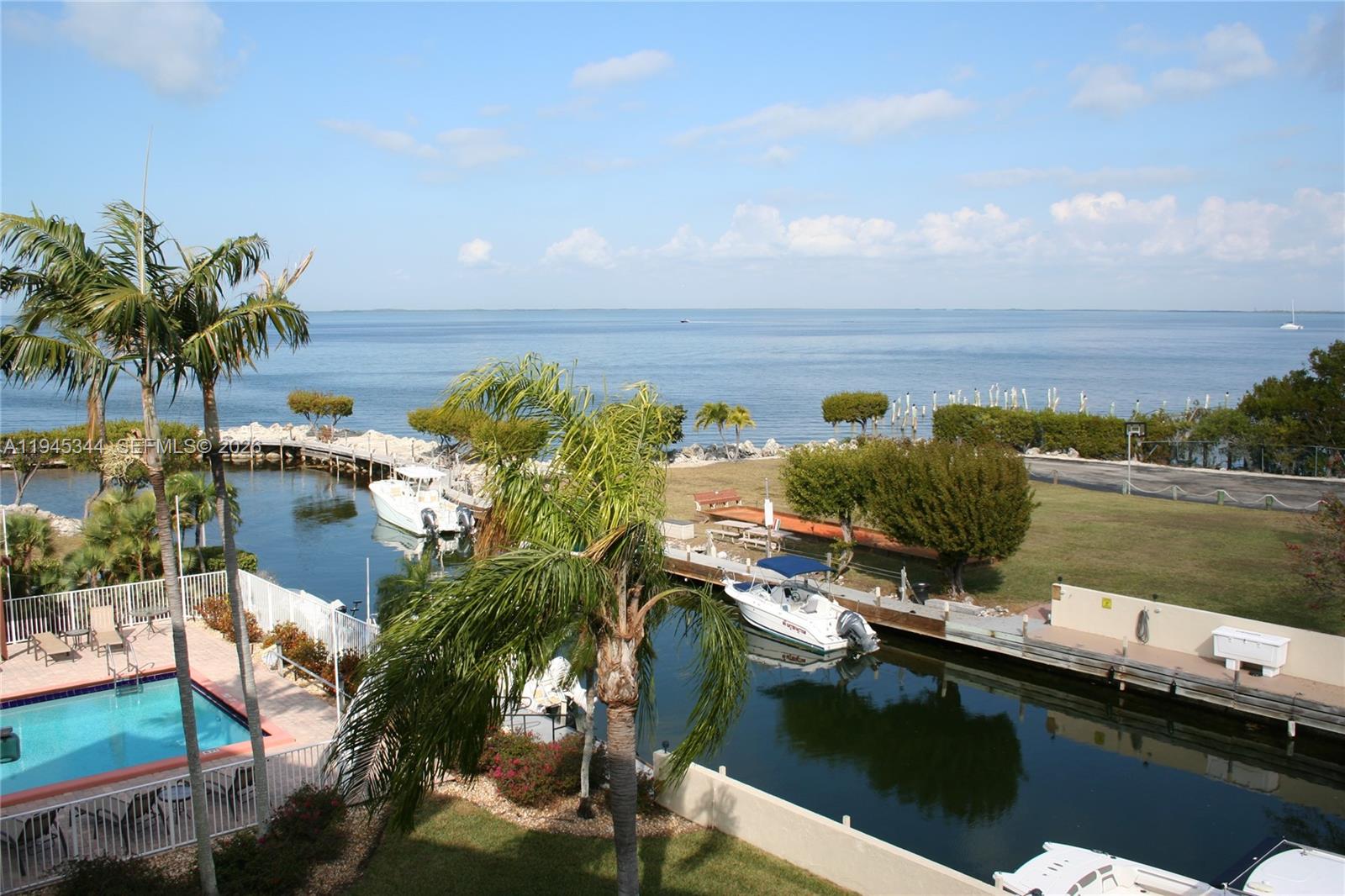 TAMARIND BAY CLUB CONDOMI - Residential