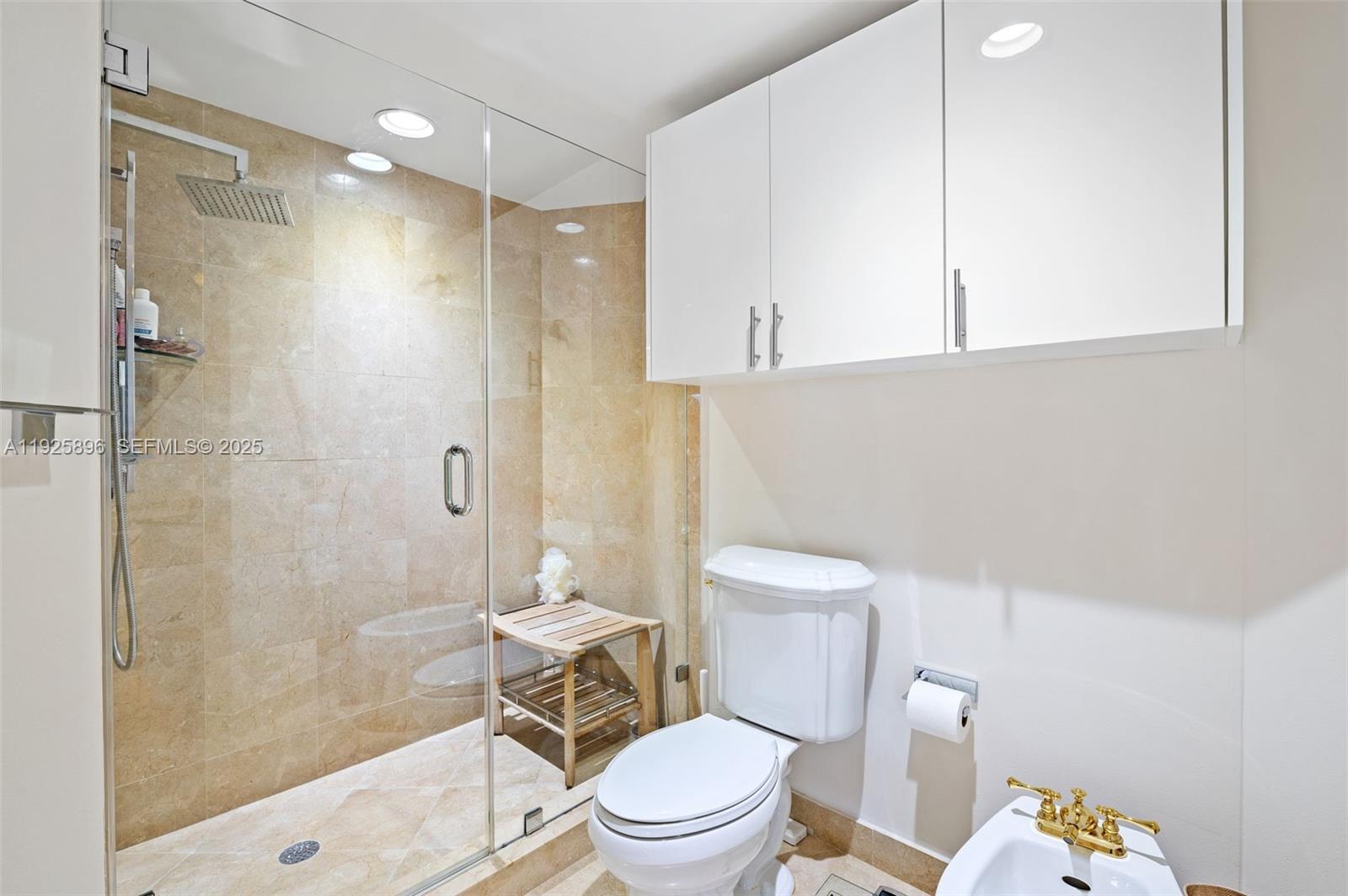 OCEAN ONE CONDO - Residential