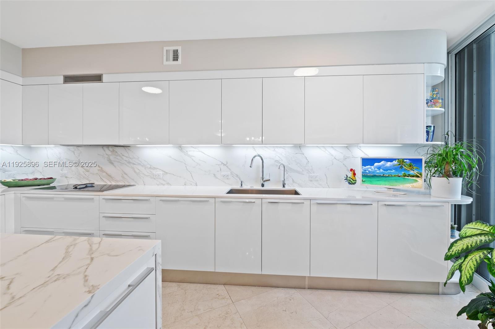 OCEAN ONE CONDO - Residential